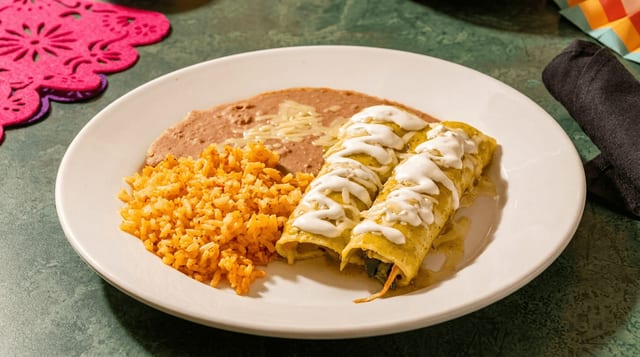 Pollo Chipotle Enchiladas.